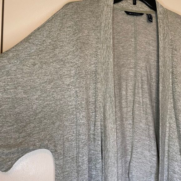 H BY HALSTON woman's size medium M open cardigan soft stretch gray kimono top - Picture 6 of 11